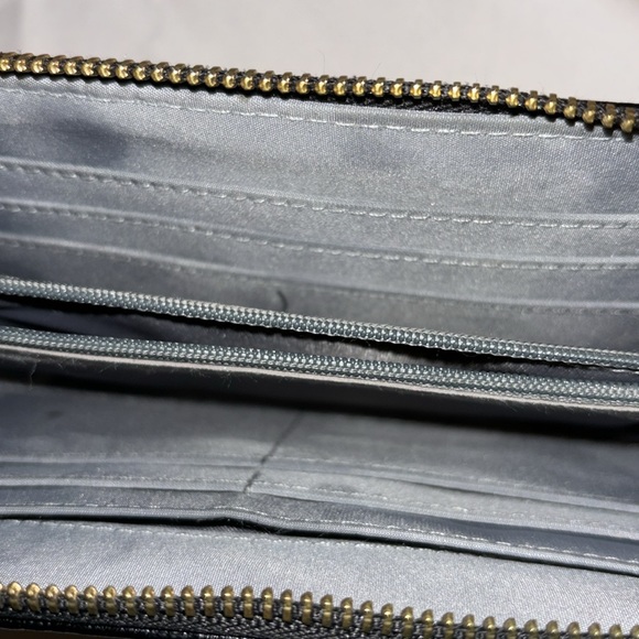 Round Zipper Long Wallet Horsebit Faux Leather Black - Picture 7 of 8